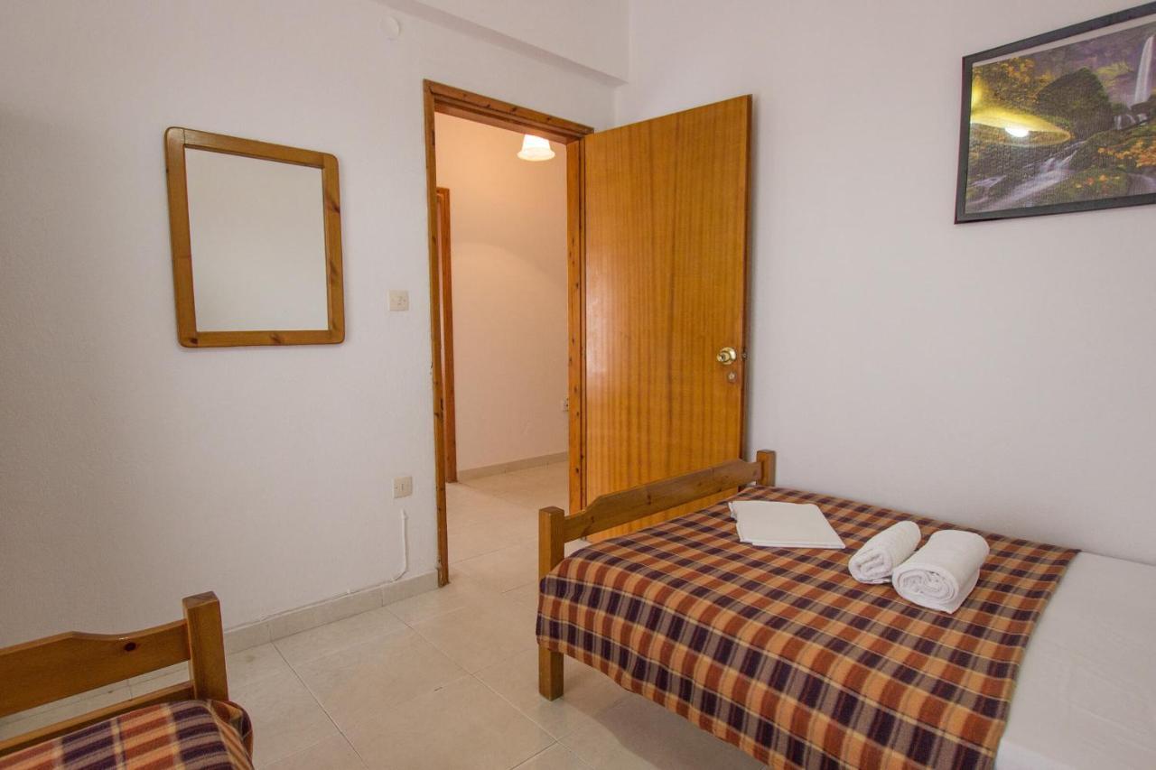George Laz Rooms Vrasná Extérieur photo