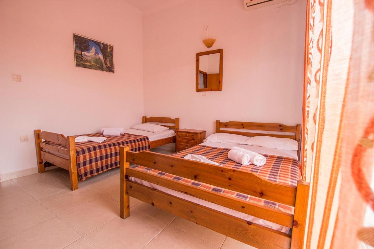George Laz Rooms Vrasná Extérieur photo