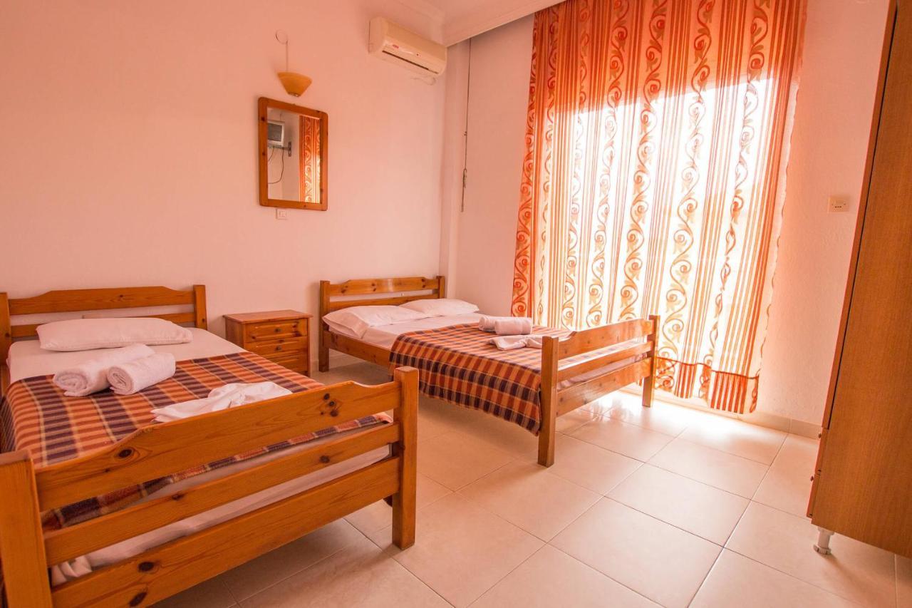 George Laz Rooms Vrasná Extérieur photo