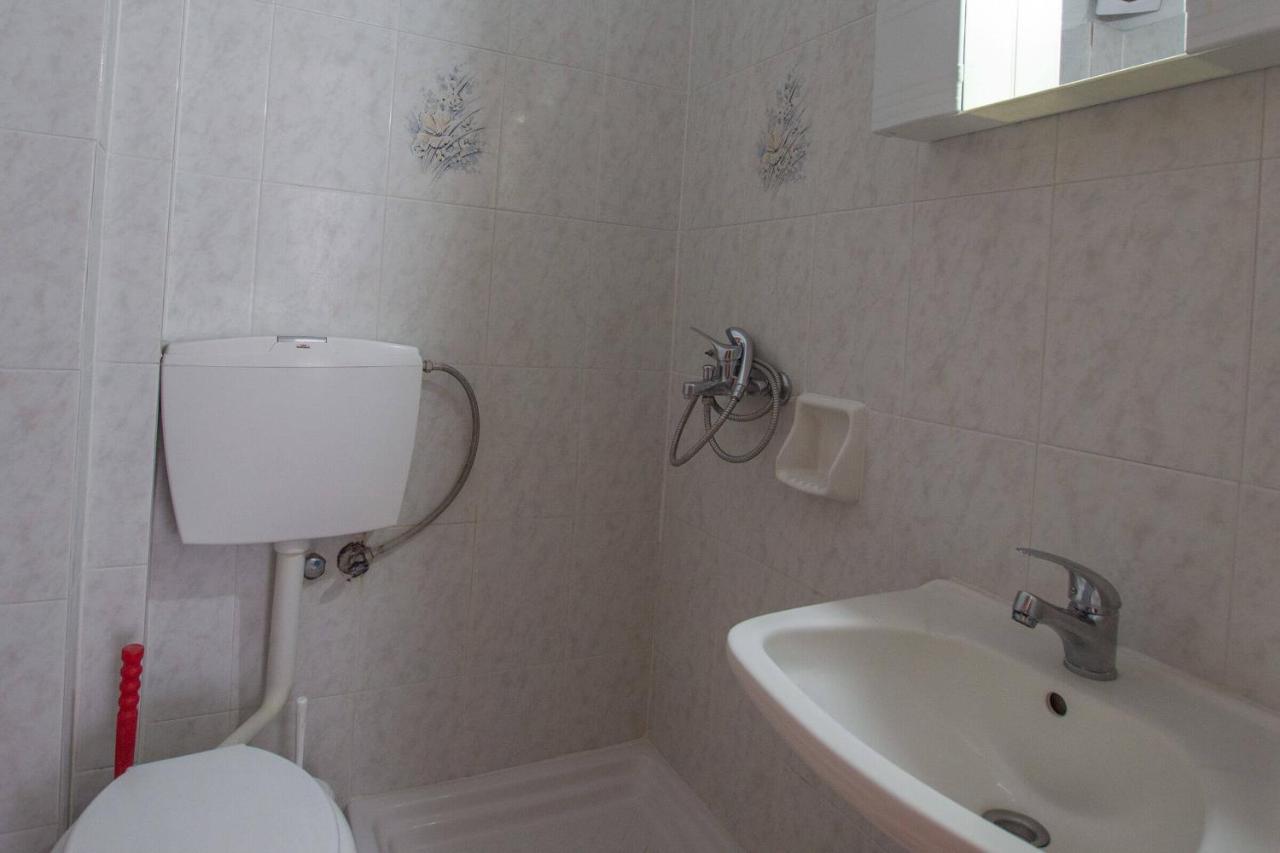 George Laz Rooms Vrasná Extérieur photo
