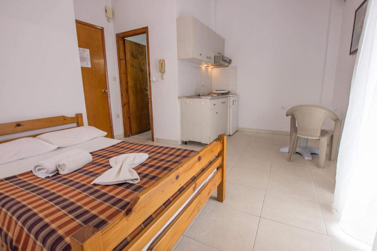George Laz Rooms Vrasná Extérieur photo